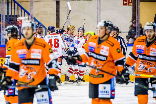 Brett James Cameron of Lillehammer celebrates with his