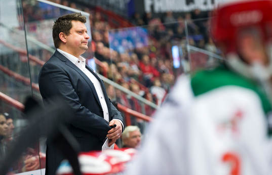 Moras tränare Mattias Karlin