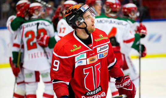Örebros Tylor Spink deppar