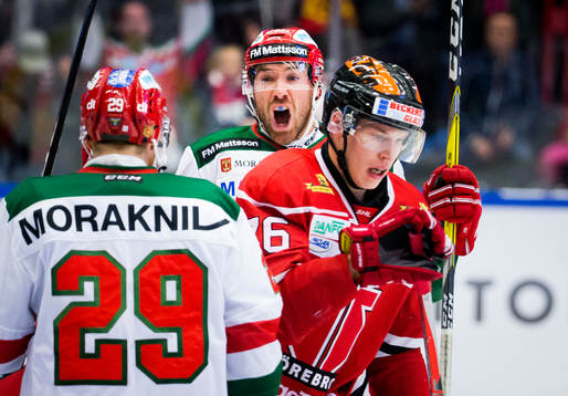 Moras Andrew Rowe gör 1-1 och jublar