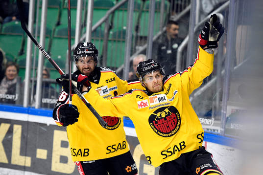 Luleås Patrick Cehlin jublar