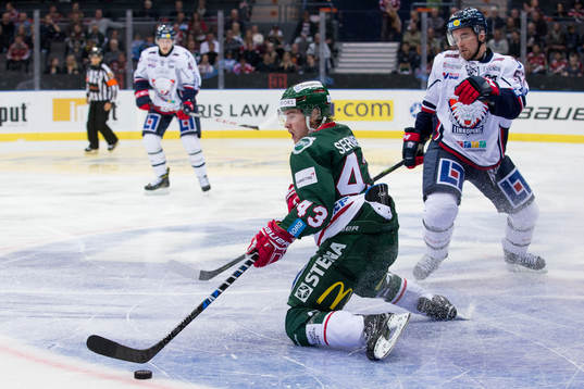 Frölundas Jesper Emanuelsson mot Linköpings Kristian