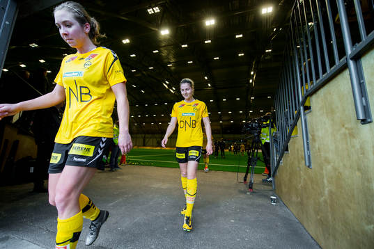 Marte Berget and Ingrid Marie Spord of LSK Kvinner at half