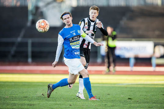 Landskronas Dennis Olofsson och Oddevolds Arnar Bragi