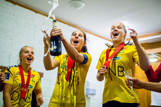Emilie Marie Woldvik, Ingrid Moe Wold and Guro Reiten of