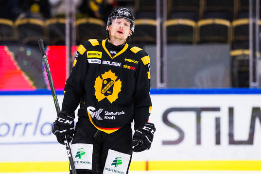 Skellefteås Adam Pettersson deppar