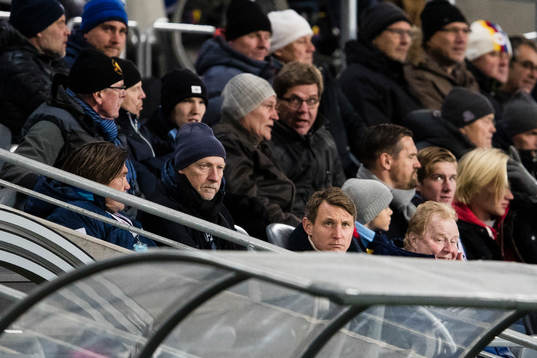 Djurgårdens Kim Källström på läktaren