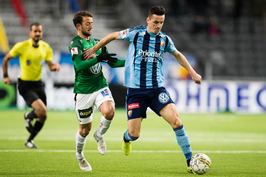 Jönköpings Robert Gojani jagar Djurgårdens Haris