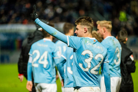 Malmö FFs Mattias Svanberg tackar publiken