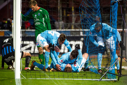 Malmö FFs spelare jublar