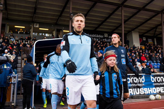 Malmö FFs Anton Tinnerholm före fotbollsmatchen i