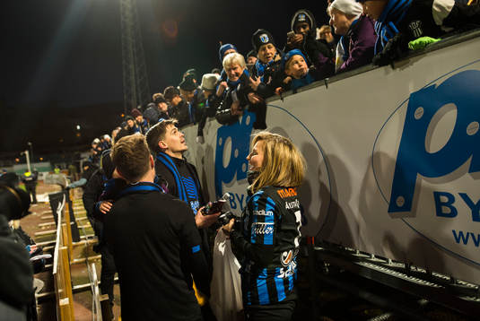 Ebba Busch Thor framför Sirius supportrar