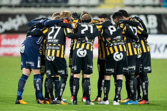 Häcken samlade innan fotbollsmatchen i allsvenskan mellan