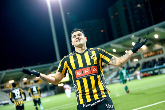 Häckens Paulinho jublar