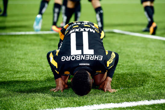 Häckens Nasiru Mohammed jublar