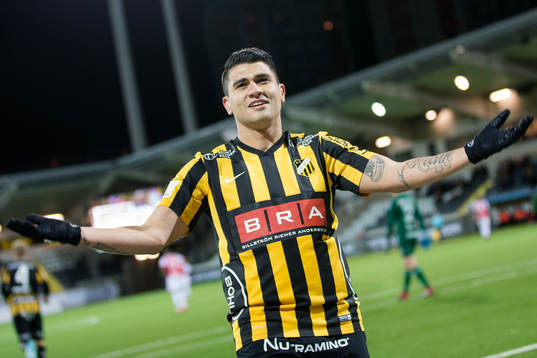 Häckens Paulinho jublar