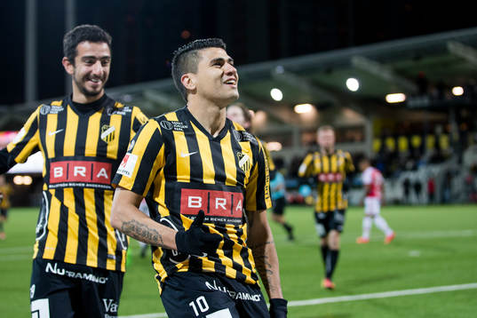 Häckens Paulinho jublar