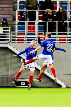 Herman Sørby Stengel celebrates with his teammates