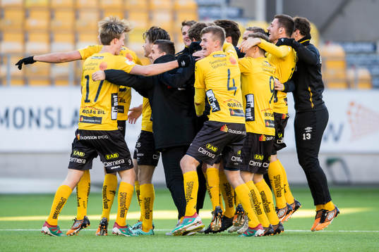 Elfsborgs spelare jublar
