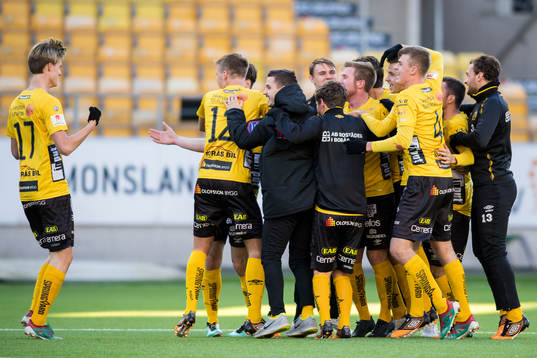 Elfsborgs spelare jublar