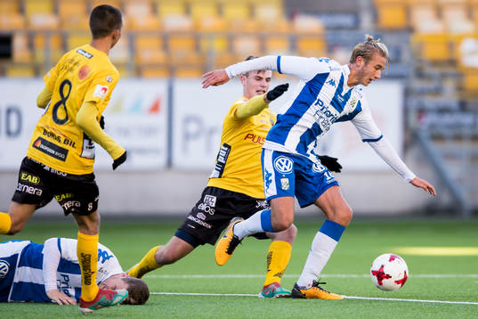 IFK Göteborgs Benjamin Nygren och Elfsborgs Filip Schyberg