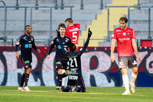 Helsingborgs Alex Timossi Andersson jublar med målskytten
