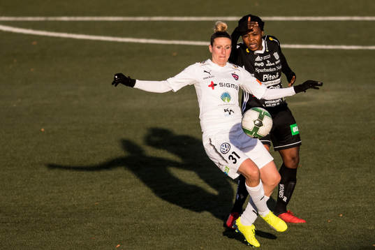 Rosengårds Anja Mittag och Piteås Faith Ikidi