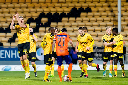 Bläddra bland fler bilder av Football, Eliteserien, Lillestrøm - Aalesund 