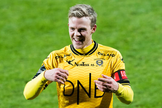 Erling Knudtzon of Lillestrøm celebrates