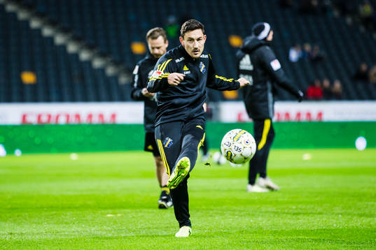 s Stefan Ishizaki innan fotbollsmatchen i Allsvenskan