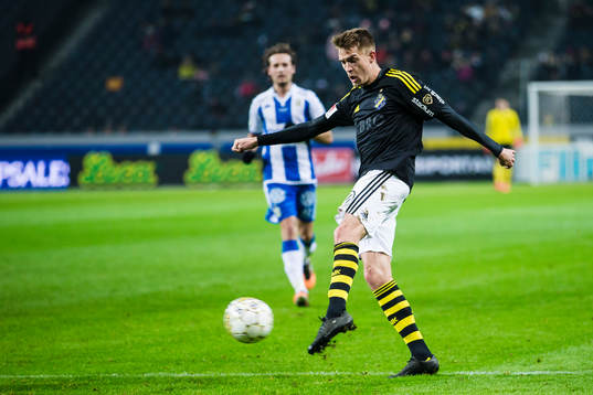 s Rasmus Lindkvist gör 2-0 med ett skott