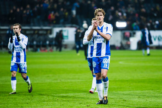 IFK Göteborgs Thomas Rogne och Sebastian Ohlsson deppar