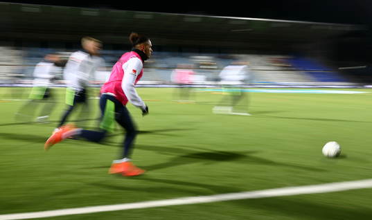 Norrköpings Alexander Jakobsen värmer upp