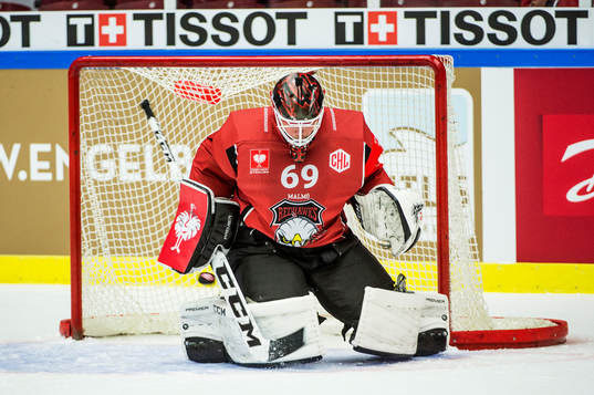 Goalkeeper Oscar Alsenfelt of Malmö Redhawks