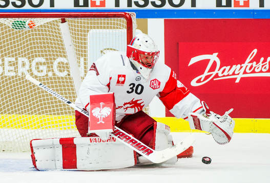 Goalkeeper Simon Hrubec of Ocelari Trinec