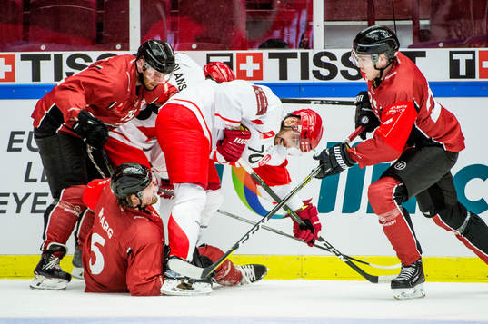 Bohumil Jank of Ocelari Trinec and Anton Mylläri, Stefan