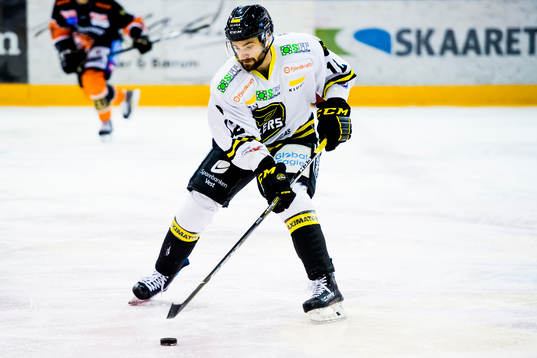 Mats Larsen Mostue of Stavanger Oilers