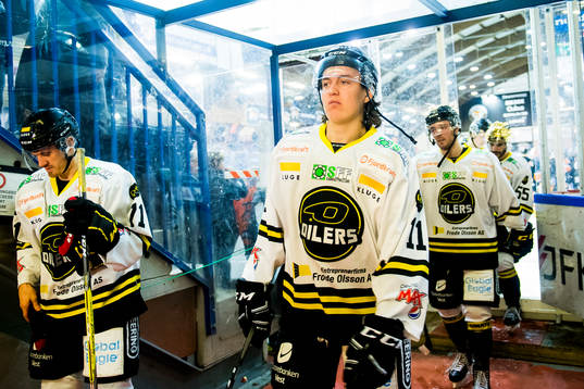 Peter Lorentzen and Simen Talge of Stavanger Oilers look