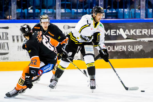 Cato Cocozza, Mats Aleksander Henriksen of Frisk Asker and