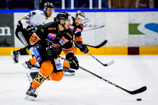 Lassi Kokkala of Stavanger Oilers, Cato Cocozza and Oskar