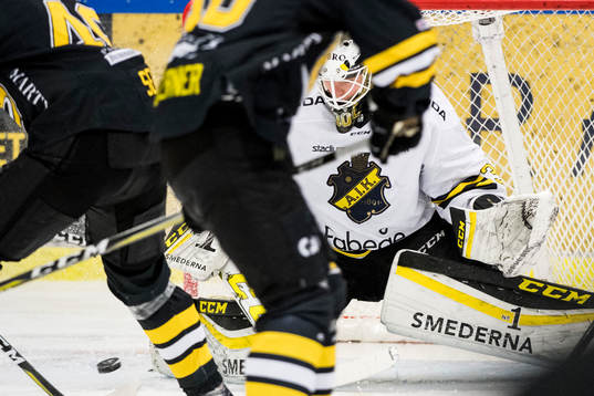 s målvakt Erik Källgren