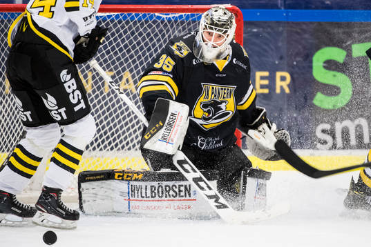 Panterns målvakt Robin Jensen