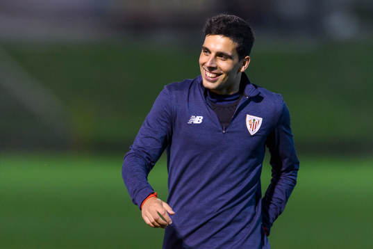 Athletic Bilbaos Eneko Bóveda