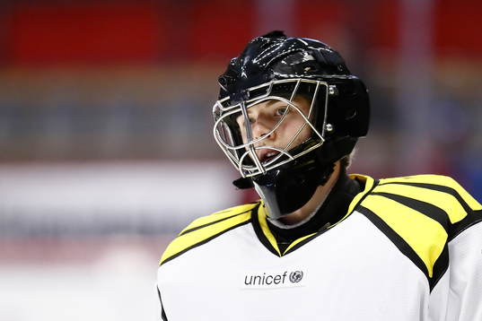 målvakt Samuel Ersson