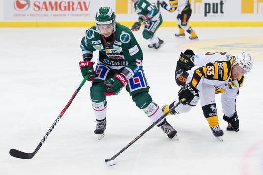 Frölundas Adam Almqvist och Skellefteås Sebastian Ohlsson