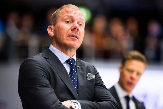 s tränare Johan Lindbom