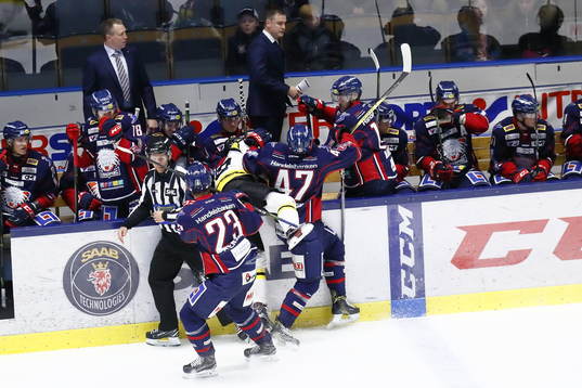 Brynässpelare pressas över kanten till Linköpings