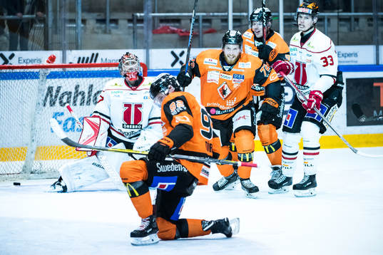 Karlskronas Henrik Törnqvist , Joachim Rohdin jublar