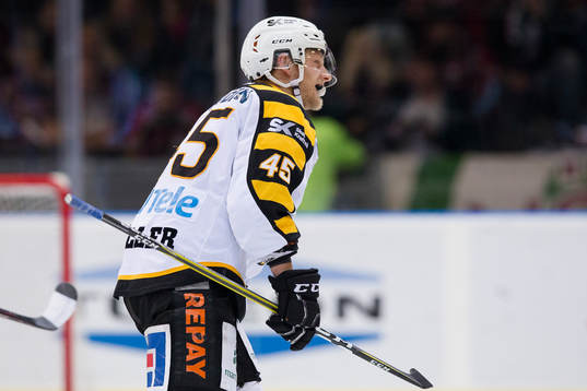 Skellefteå Oscar Möller jublar