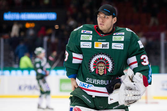 Frölundas målvakt Johan Gustafsson deppar